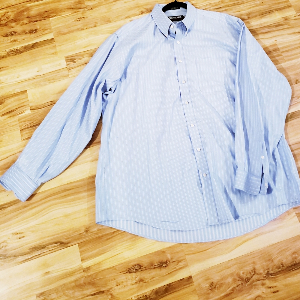 Kirkland Signature shirt - Picture 3 of 3